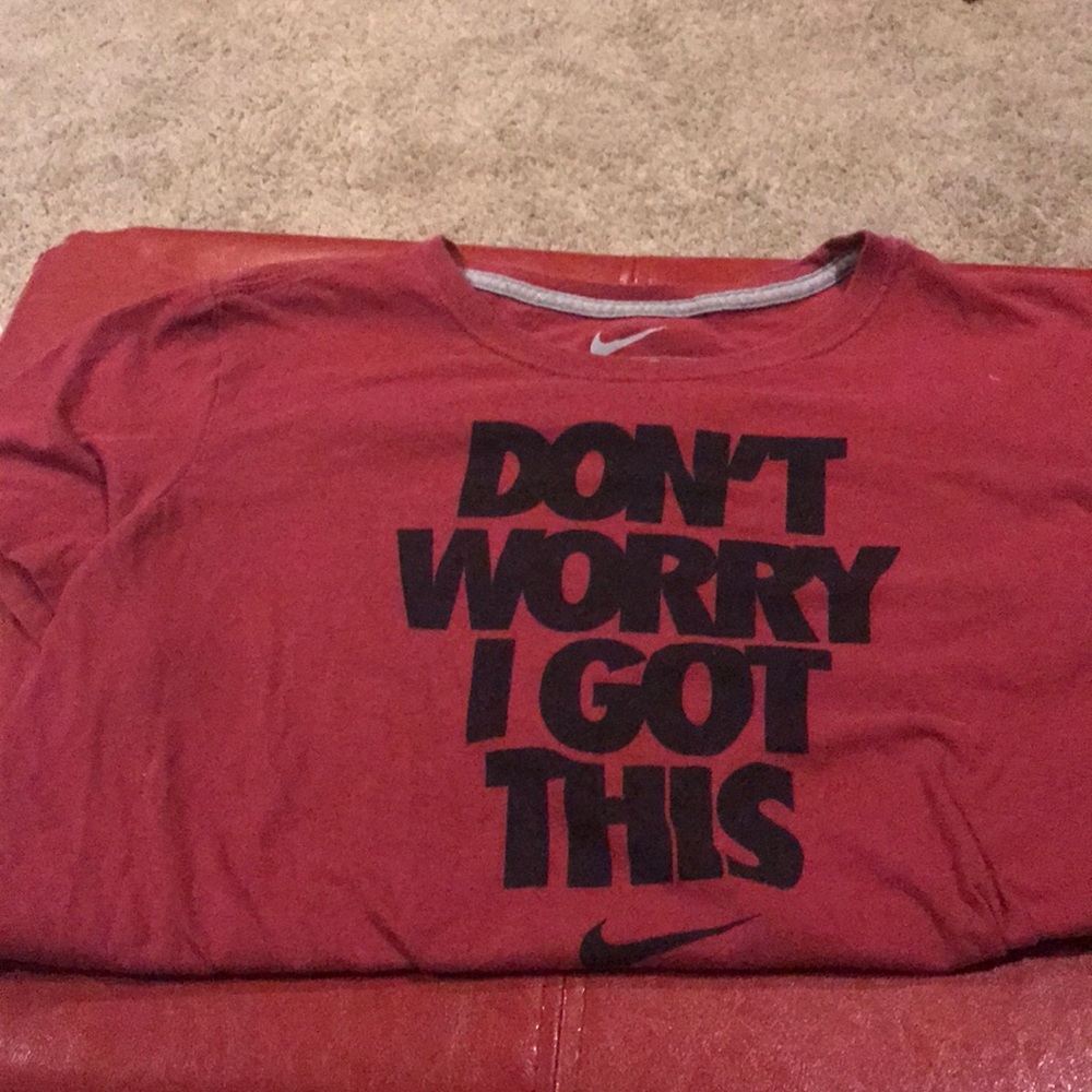 nike tee!!